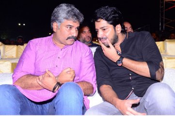 Maharshi Movie Pre Release Event